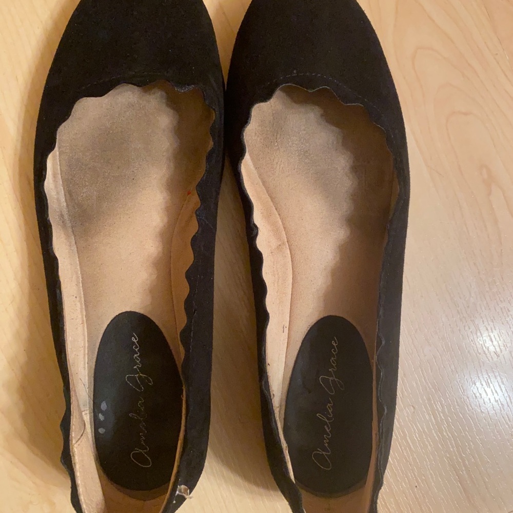 Amelia grace round toe suede black ballet flats